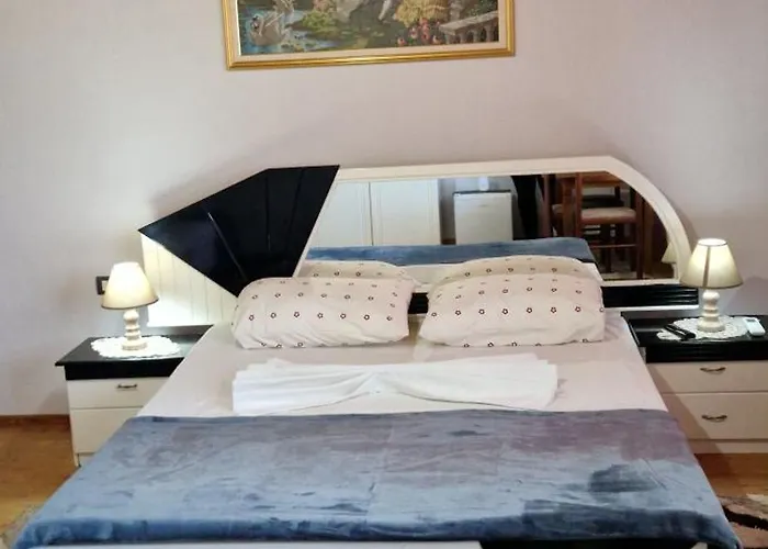 Shena 3* Gjirokastër