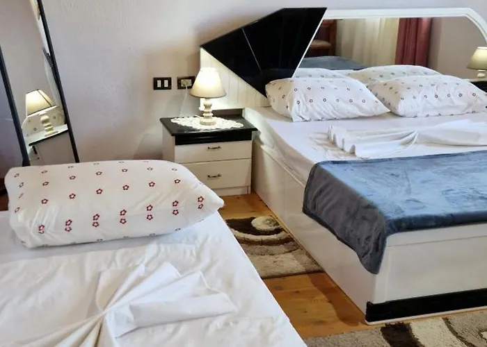 Shena בית הארחה